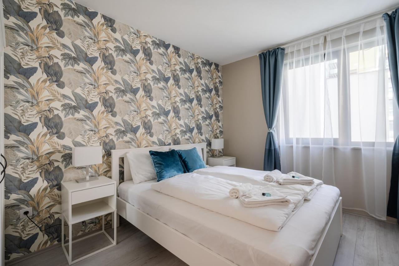 Navy Angel Apartment With Balcony Budapest Eksteriør bilde