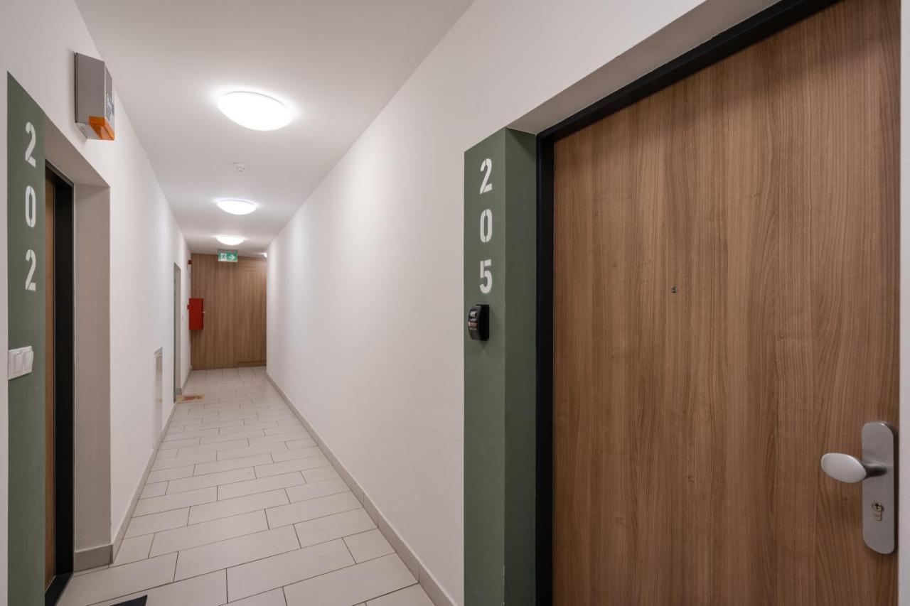 Navy Angel Apartment With Balcony Budapest Eksteriør bilde